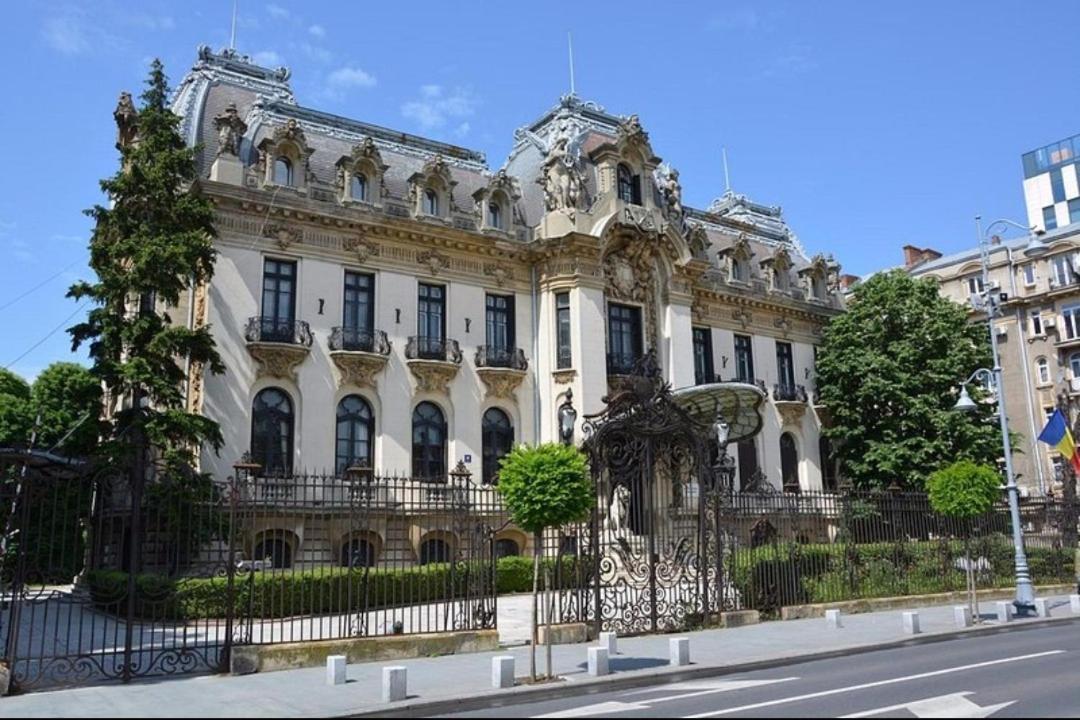 SUPER CENTRAL - Lovely one-bedroom apartment on Victoriei Avenue Boekarest Buitenkant foto